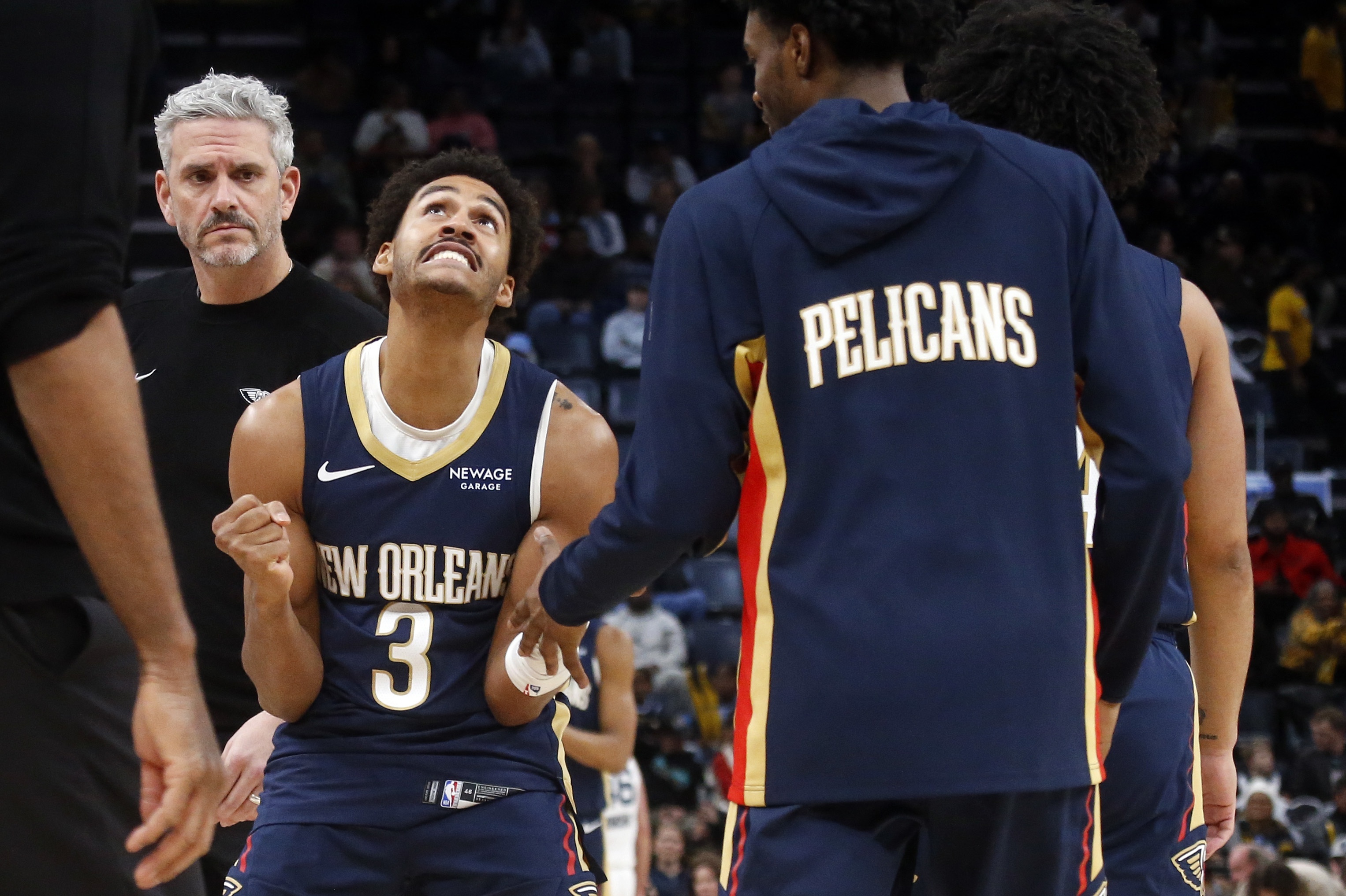 对攻大战!鹈鹕与爵士全场共出手210次 单队出手数均超100次