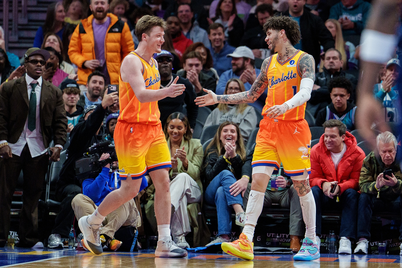 开云网页版中国官网-还剩两场比赛！三分王之争差距继续缩小：克尼佩尔268 三球261